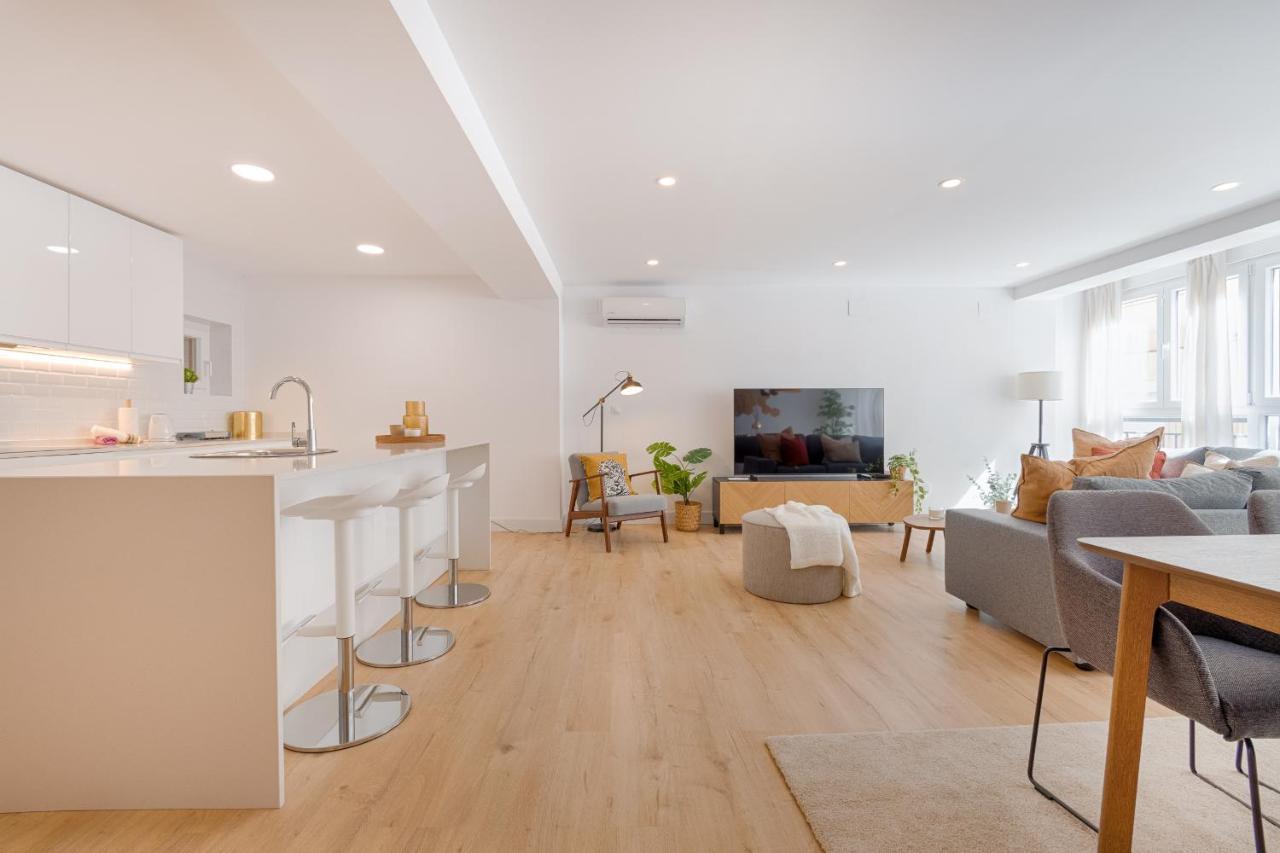 Lejlighed C26 Gorgeous 4 Bdrm In Plaza Uncibay *
