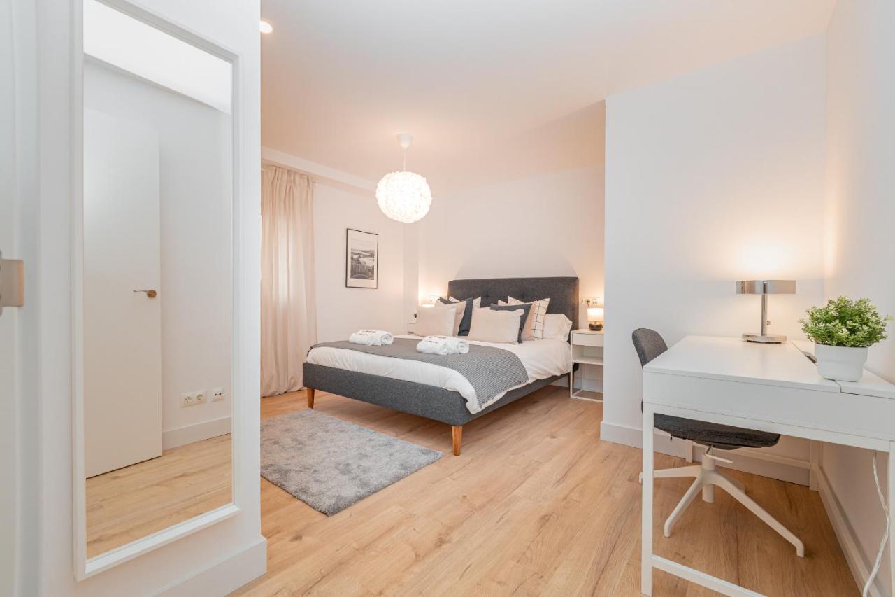 Lejlighed C26 Gorgeous 4 Bdrm In Plaza Uncibay Málaga